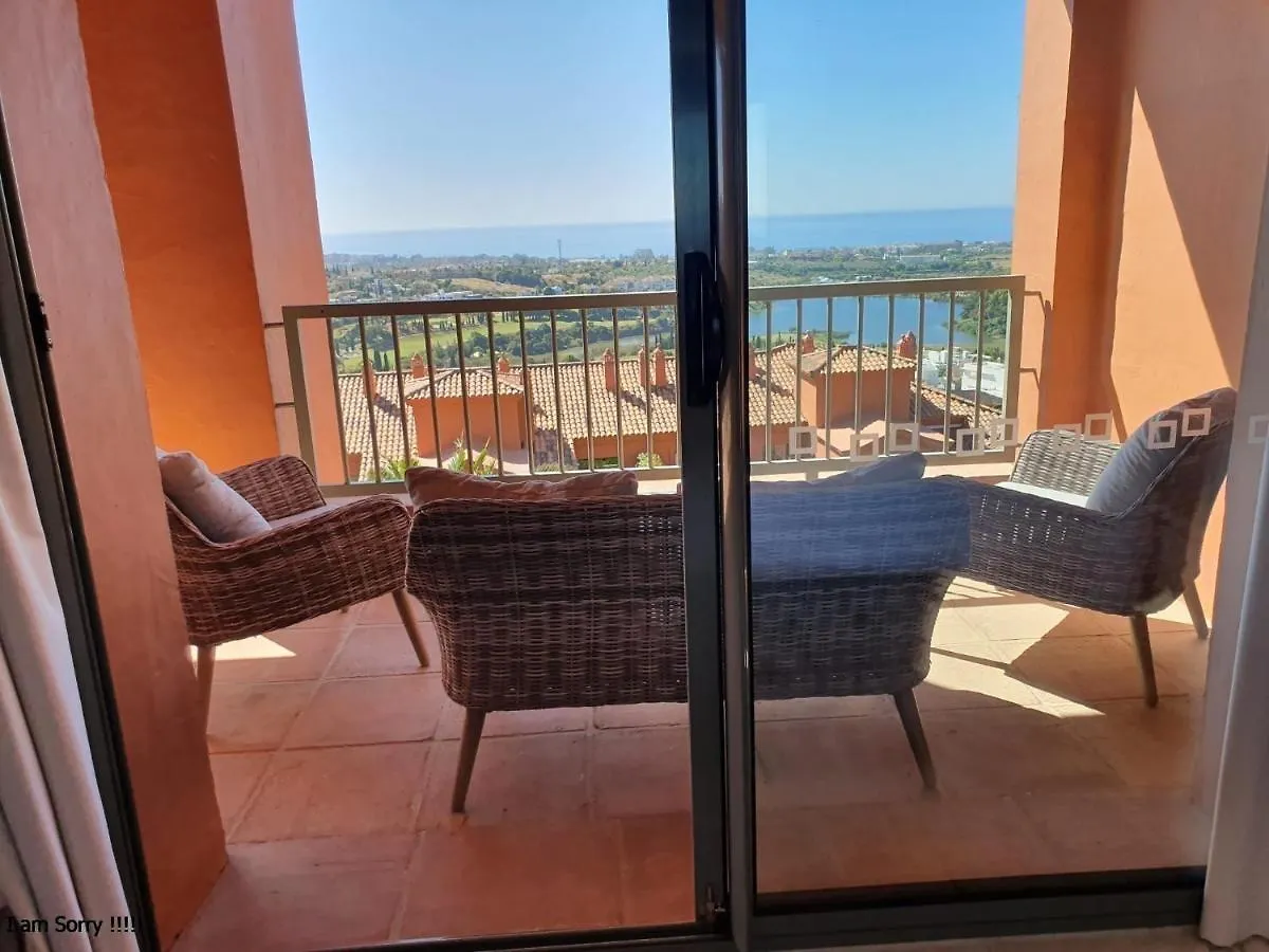 Royal Apartment 2 /Freewifi,Sharedpool,Freeparking Malaga Spain
